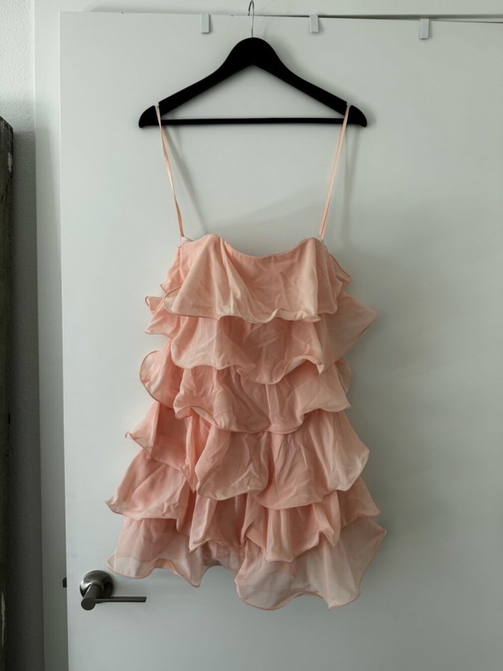 Selfie Leslie Pink Strapless Ruffle Mini Dress NWT - Small - Picture 4 of 7